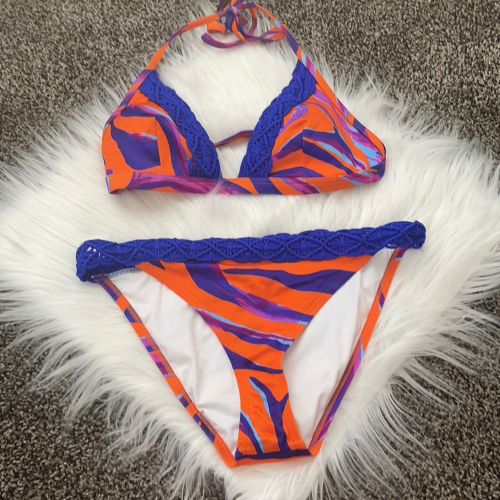 NWOT Venus bikini